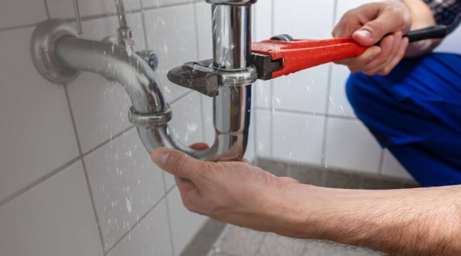 Expert burst pipe repair services in Mangham, LA